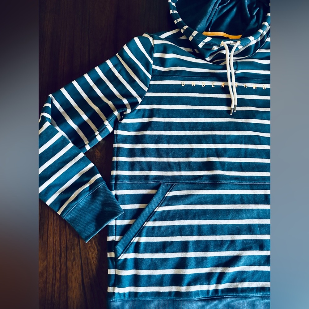 Women’s under armour large